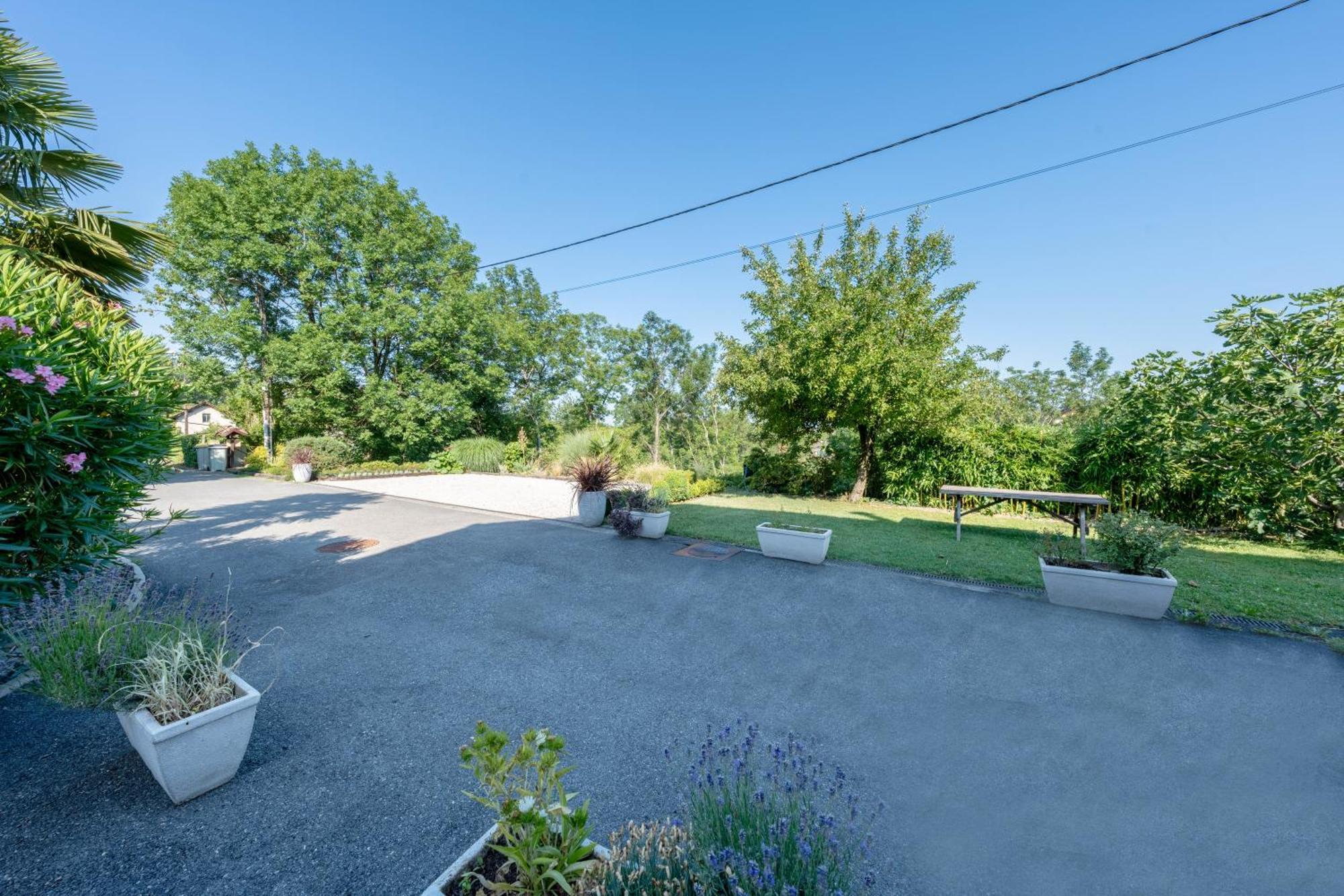 Apartment With Garden & Terrasse Very Quiet トノン・レ・バン エクステリア 写真